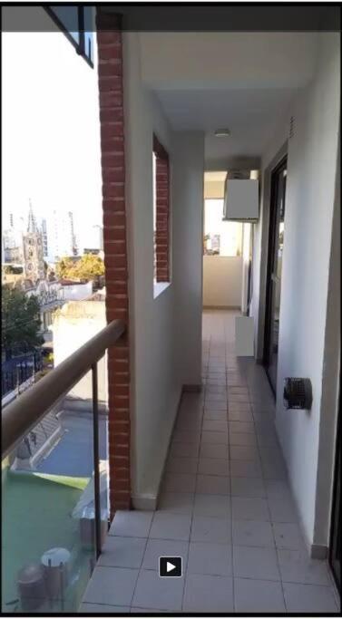 Departamento Centrico, A Metros De La Universidad, 3 Personas, Garaje Auto Chico La Plata